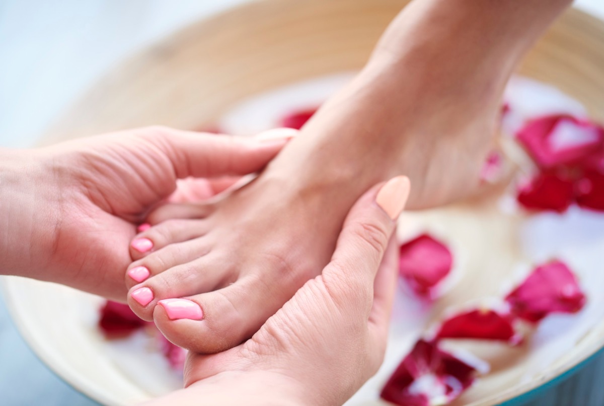 Pedicure com verniz gel