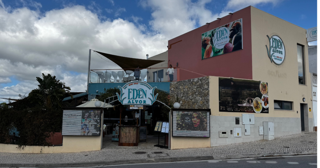 Algarve couples day out Alvor